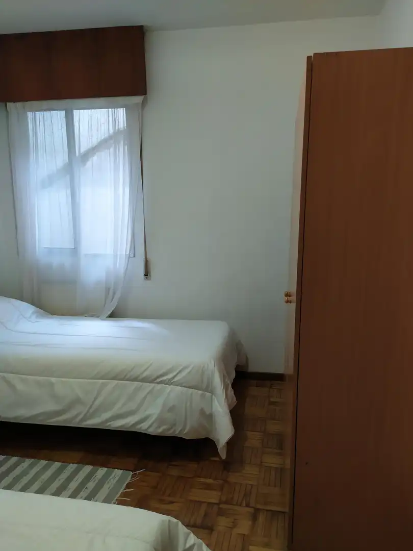 Bedroom of Apartments for rent in Pontevedra Capital   with Heating, Parquet flooring and Furnished