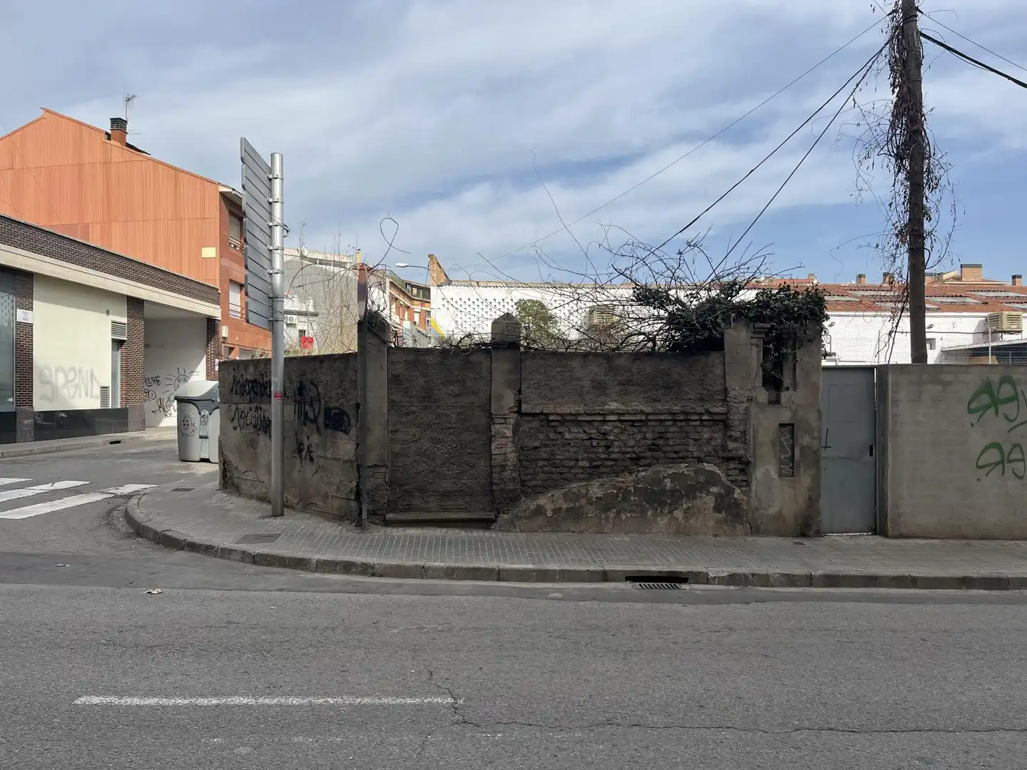 Residential land for sale in del Pont de Vilomara 11