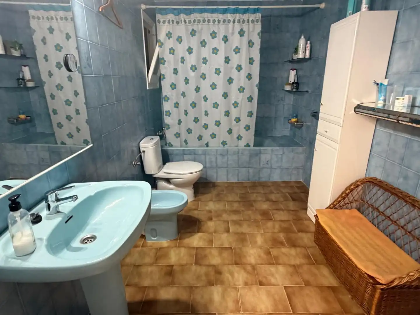 Baño de Apartamento en venta en Roses con Calefacción, Terraza y Trastero