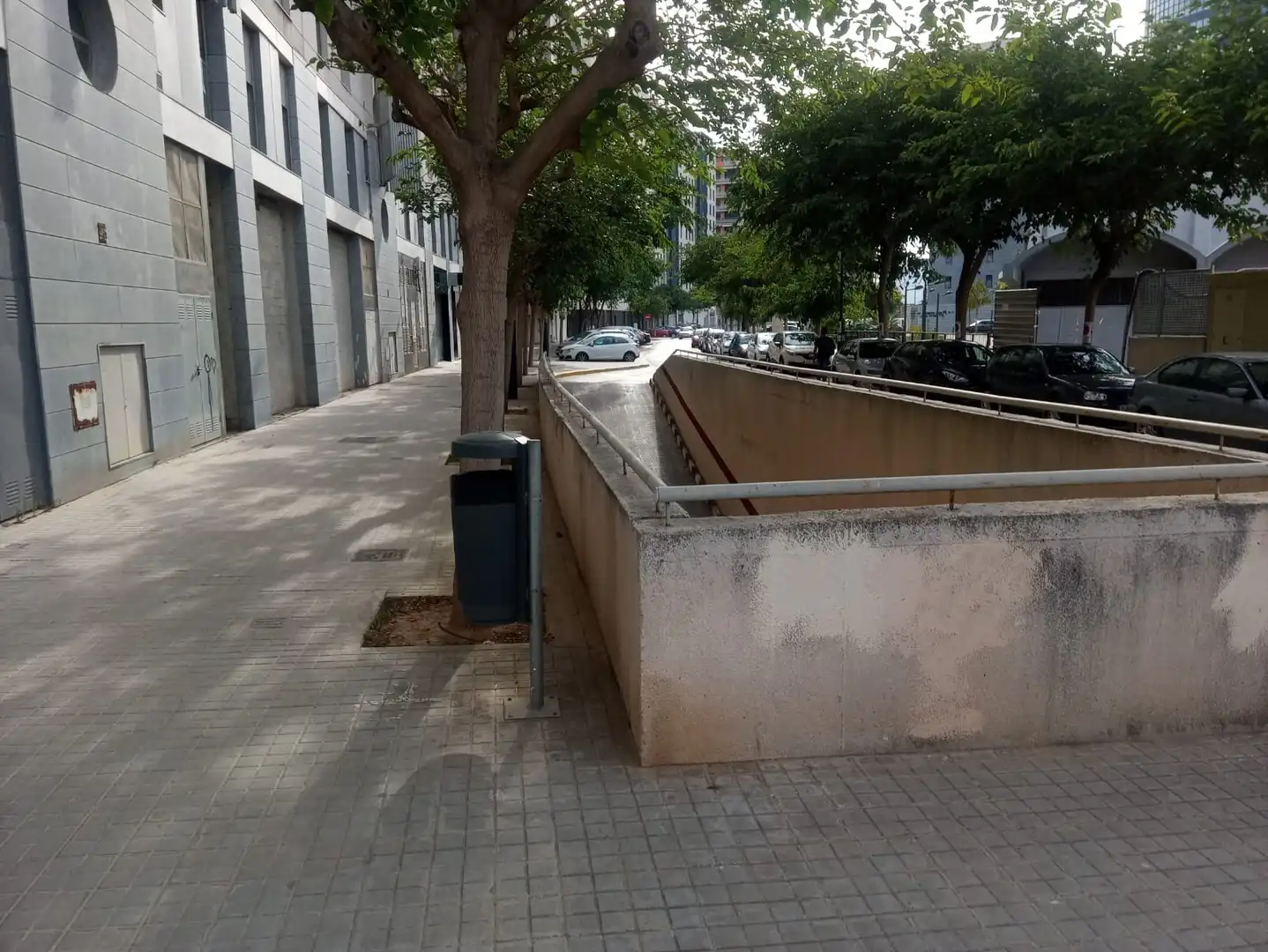 Vista exterior de Garatge en venda en Valencia
