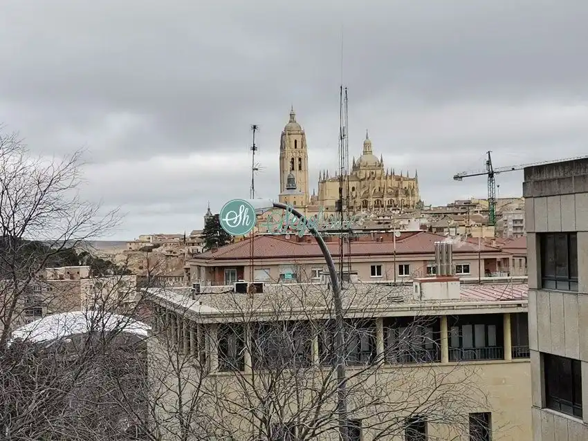 Vista exterior de Piso en venta en Segovia con Calefacción, Parquet y Terraza