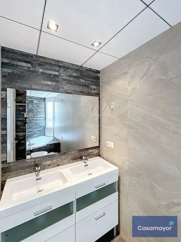 Bathroom of Flat for rent in Alicante / Alacant  with Air Conditioner