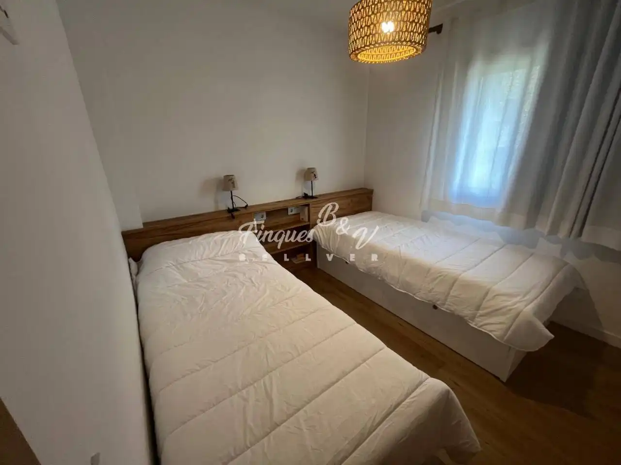 Schlafzimmer von Wohnungen zum Verkauf in Bellver de Cerdanya mit Klimaanlage, Heizung und Parkett