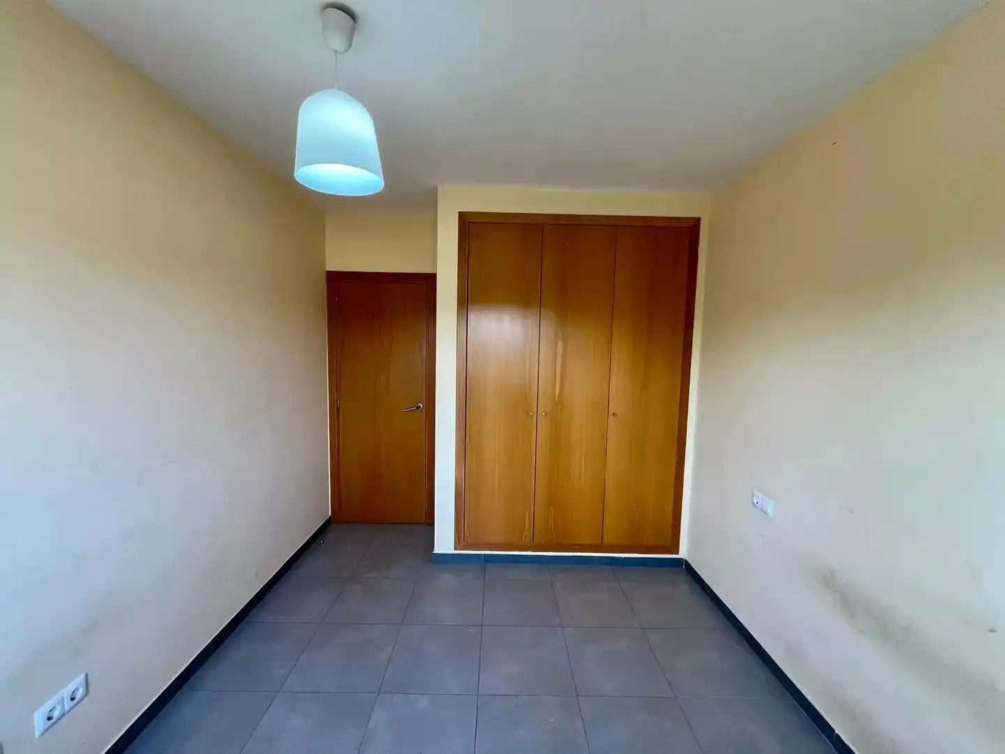 Bedroom of Duplexes for sale in Figueres  with Air Conditioner and Terrace