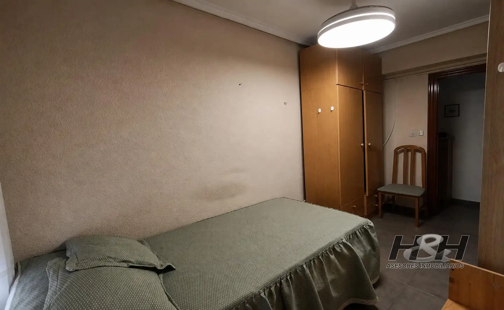 Schlafzimmer von Wohnung zum Verkauf in Valencia mit Klimaanlage, Heizung und Balkon