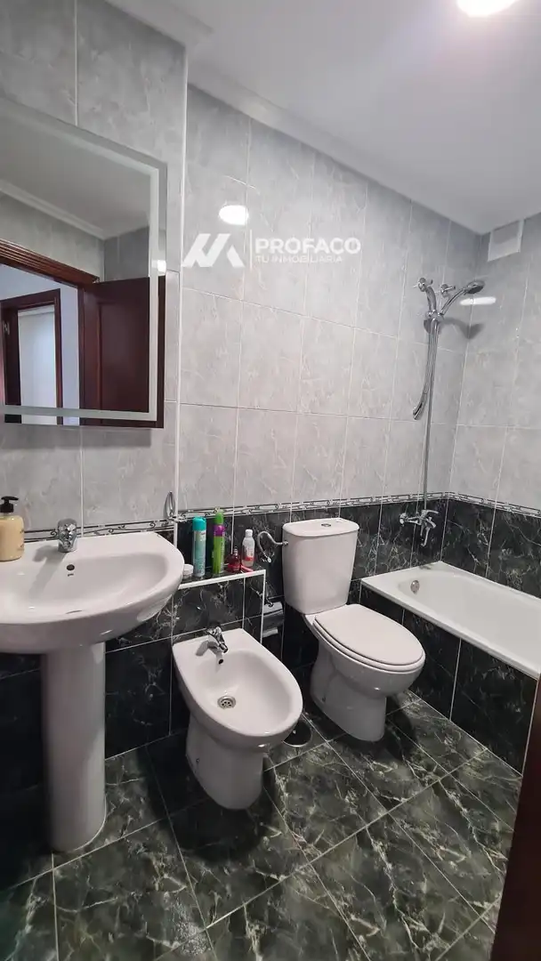 Bathroom of Attic for sale in O Carballiño    with Heating, Storage room and Furnished