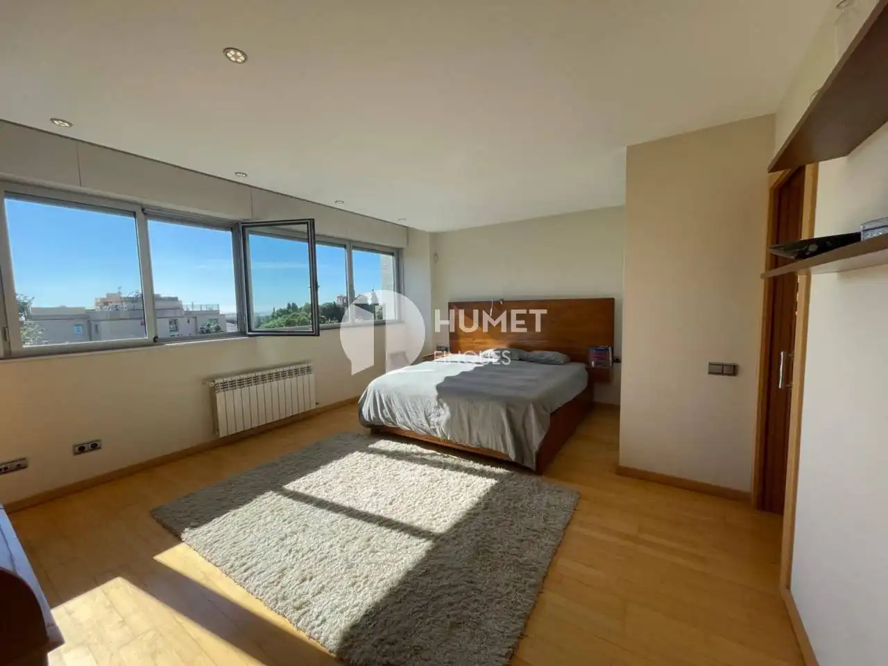 Habitación de Casa o chalet en venta en Barcelona con Aire acondicionado, Calefacción y Jardín privado