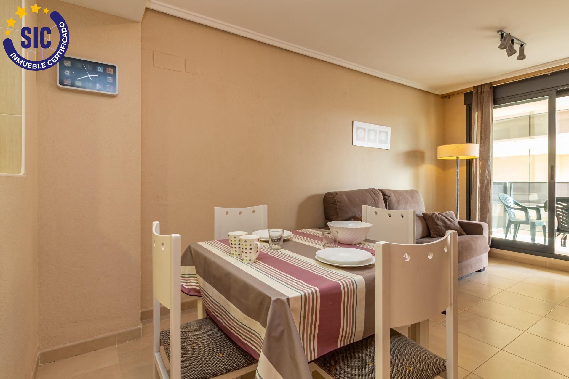 Dormitori de Apartament en venda en Oropesa del Mar / Orpesa amb Terrassa, Moblat i Piscina comunitària