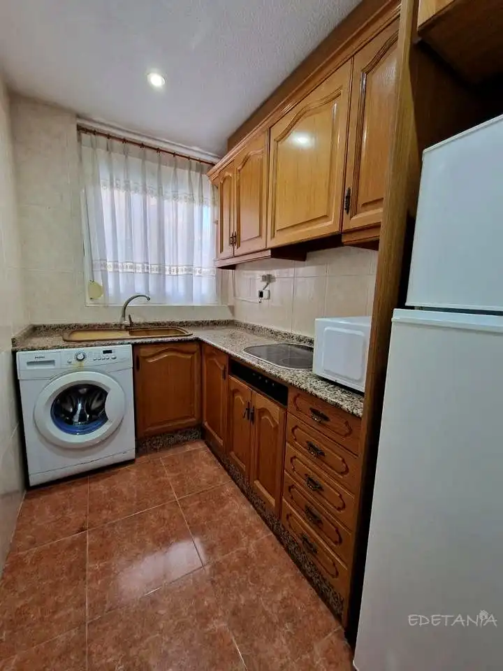Cocina de Planta baja de alquiler en Moncada con Aire acondicionado, Calefacción y Amueblado