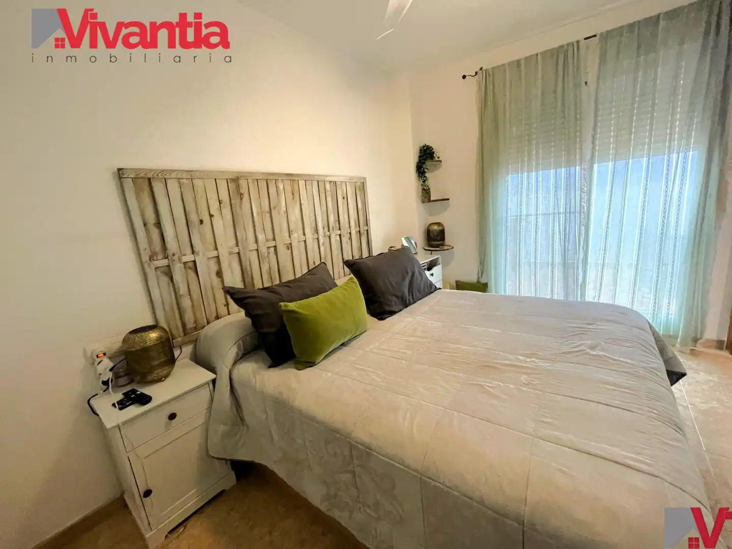 Schlafzimmer von Dachboden zum Verkauf in Lorca mit Klimaanlage, Terrasse und Abstellraum