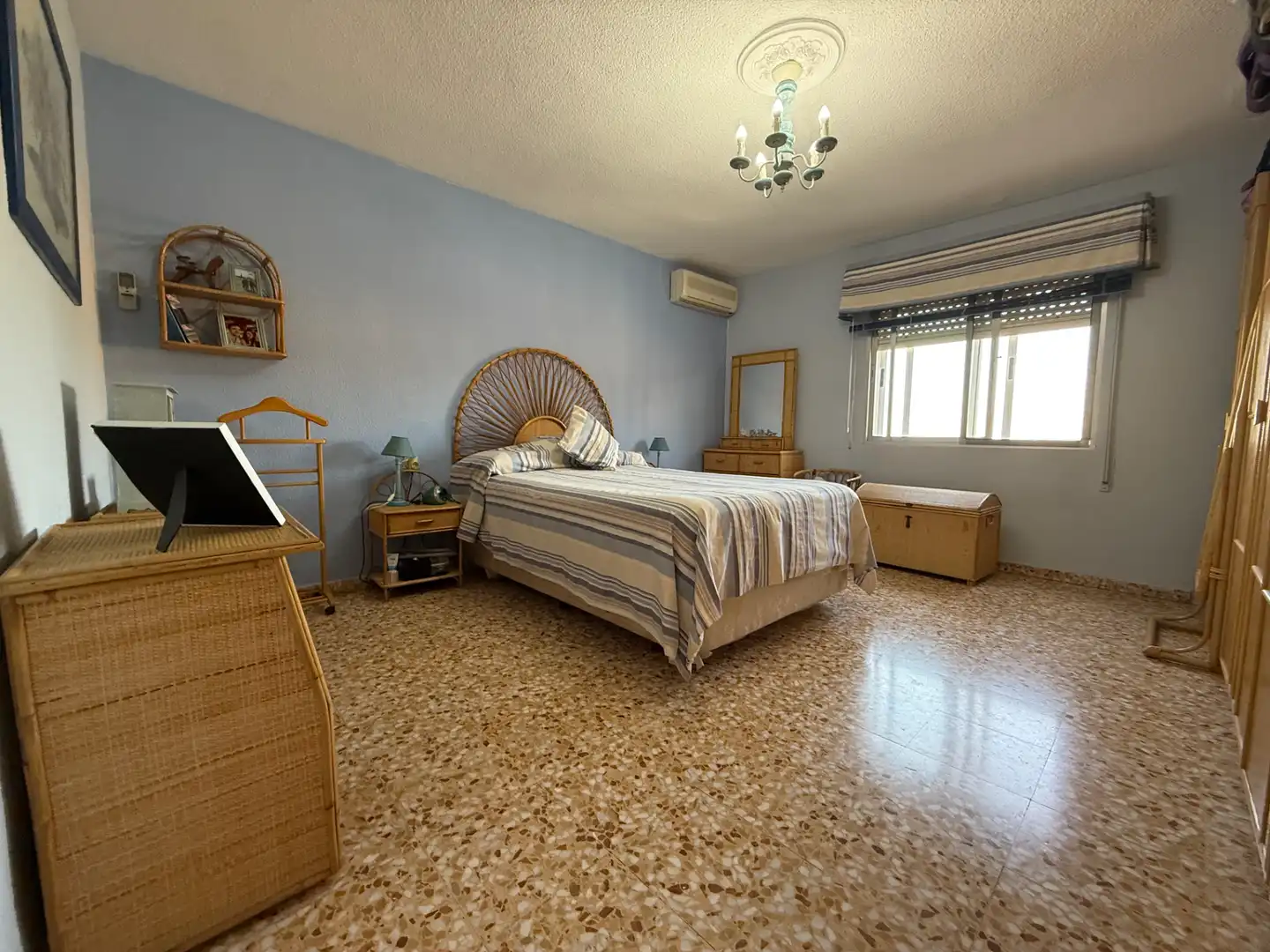 Bedroom of Houses for sale in Arganda del Rey  with Air Conditioner, Heating and Private garden