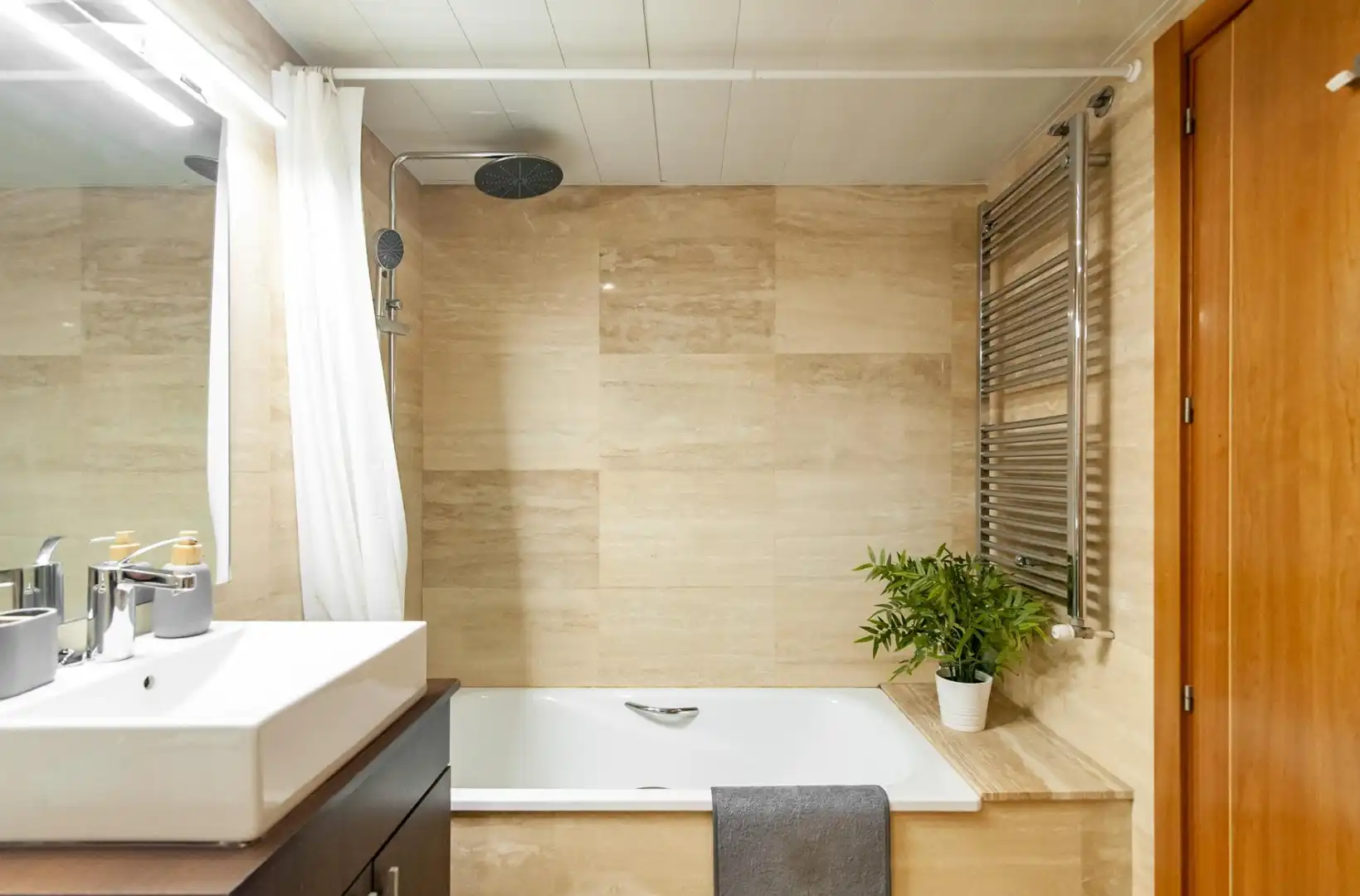Baño de Ático en venta en Vilafranca del Penedès con Aire acondicionado, Calefacción y Parquet