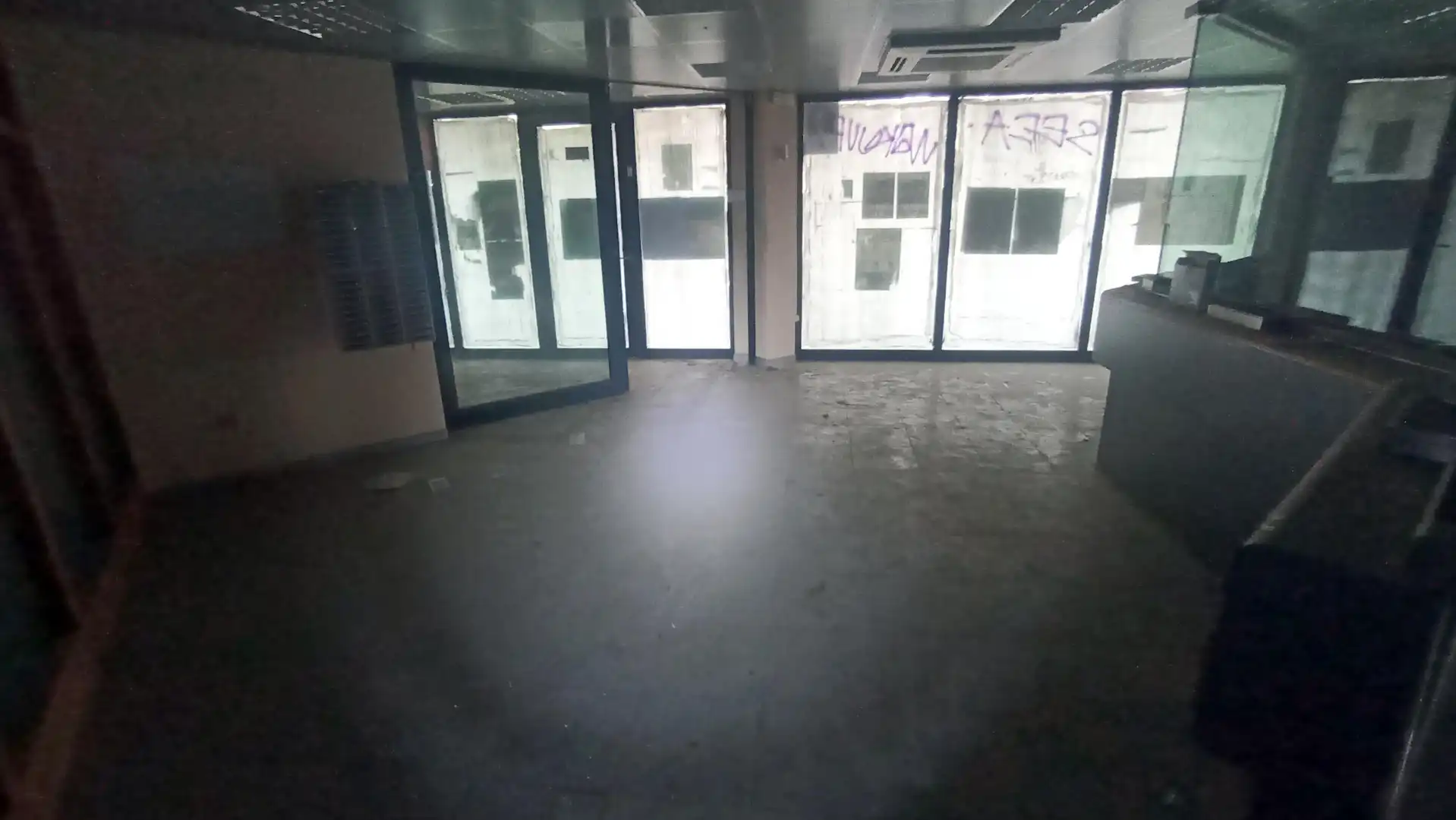 Local comercial en venda a Carrer de la Doctora Castells, imagen 3