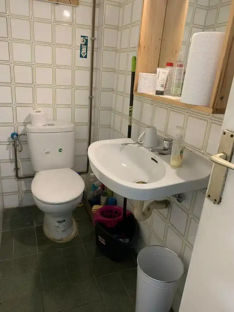 Badezimmer von Geschaftsraum zur Miete in Barcelona