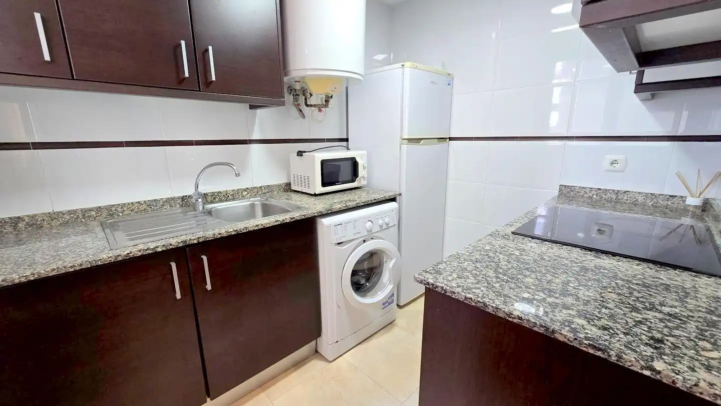 Cocina de Apartamento en venta en Gandia con Calefacción, Terraza y Trastero