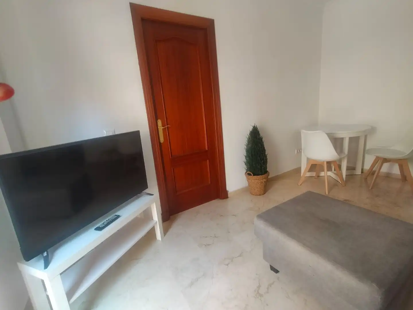 Living room of Flat for rent in La Línea de la Concepción  with Furnished
