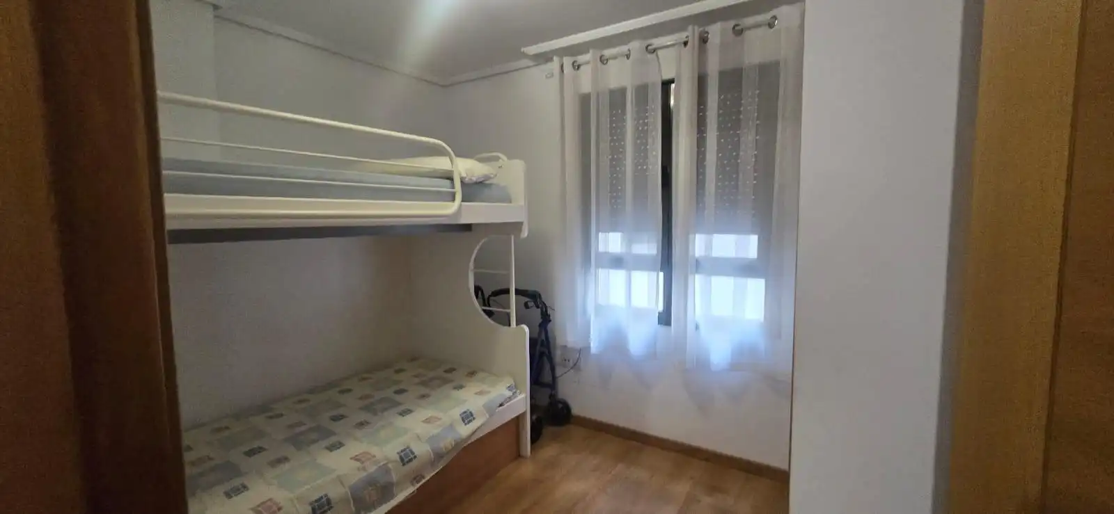Habitación de Apartamento de alquiler en Alboraya con Aire acondicionado, Amueblado y Balcón