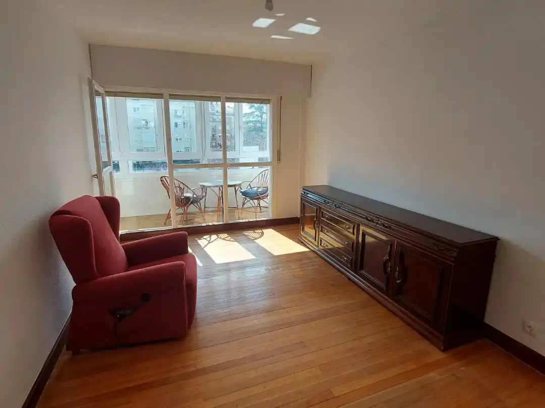 Sala de estar de Piso en venta en Santoña con Balcón