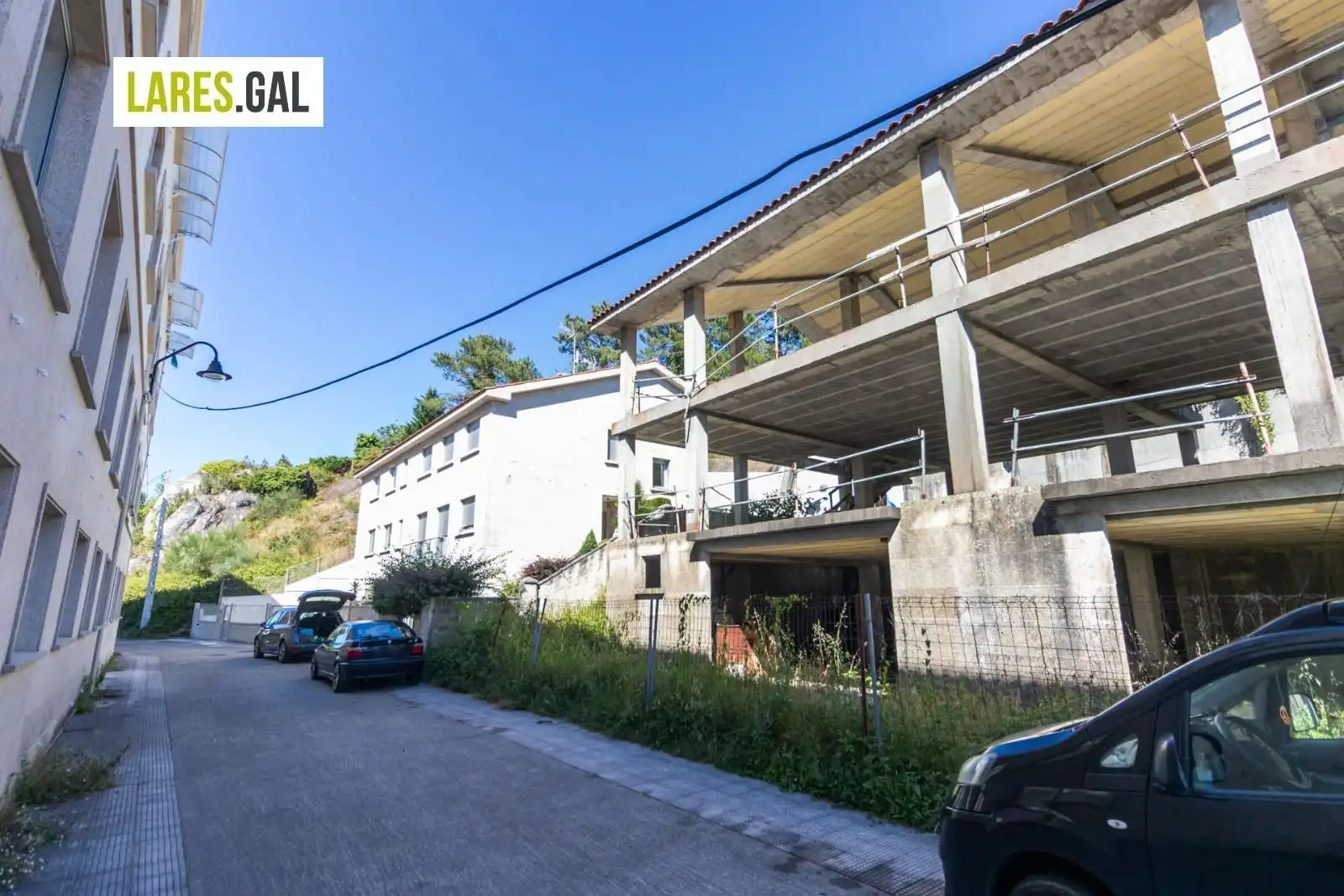 Außenansicht von Einfamilien-Reihenhaus zum Verkauf in Cangas  mit Heizung, Privatgarten und Terrasse