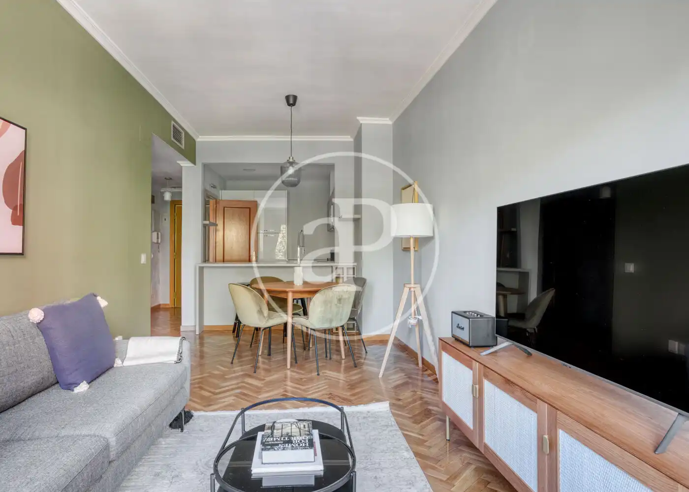 Living room of Flat for rent in Madrid  with Air Conditioner, Heating and Furnished