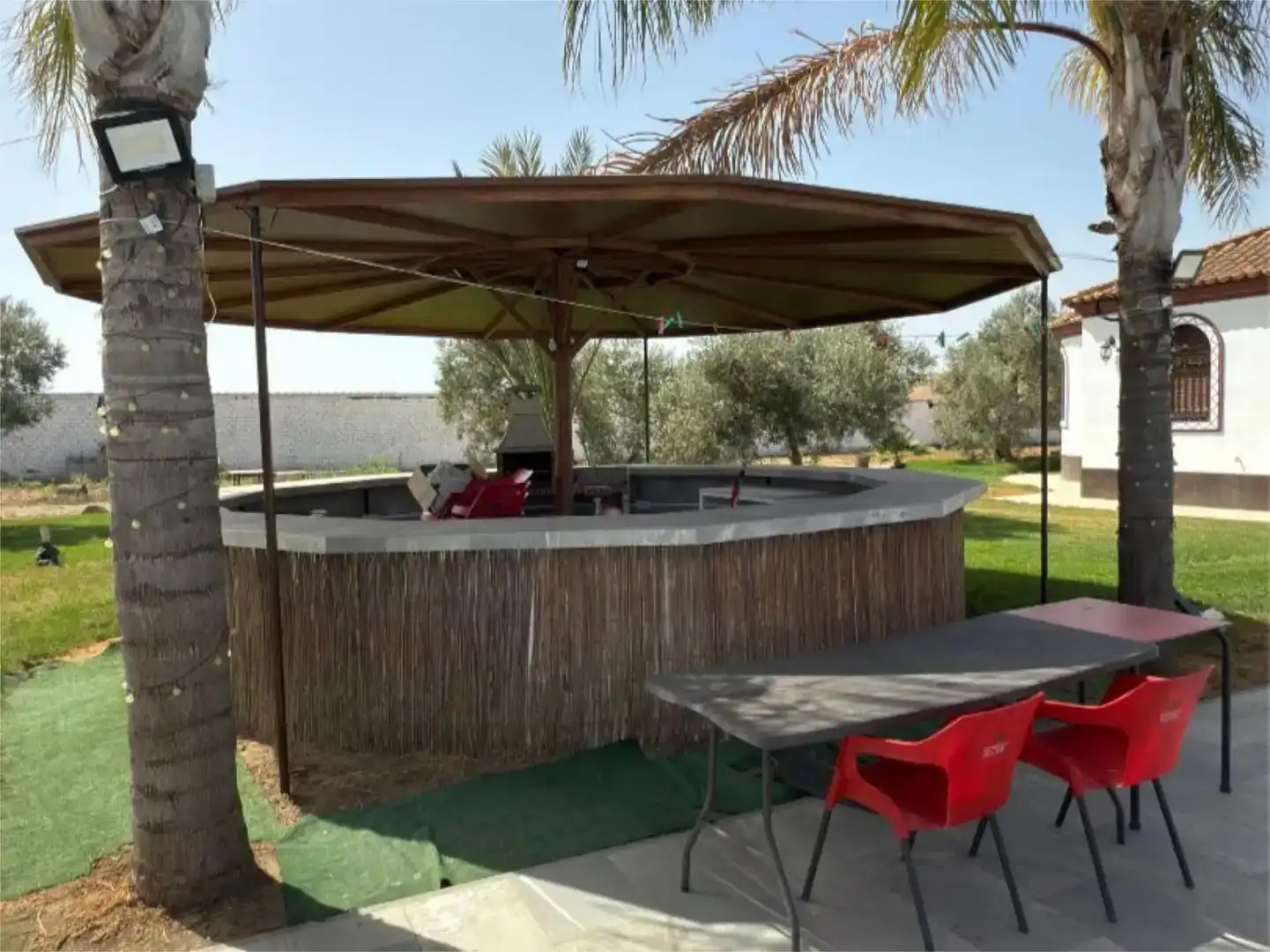 Terrace of Houses for sale in Utrera  with Air Conditioner, Swimming Pool and Balcony