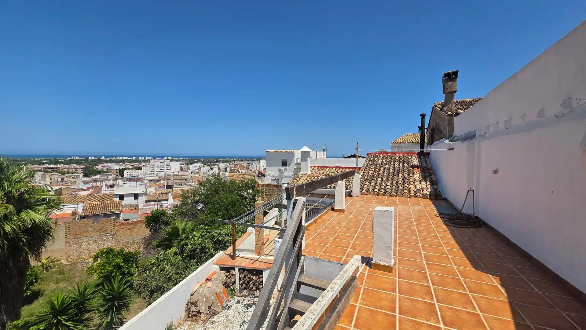 Vista exterior de Casa o chalet en venta en Oliva con Calefacción, Jardín privado y Terraza