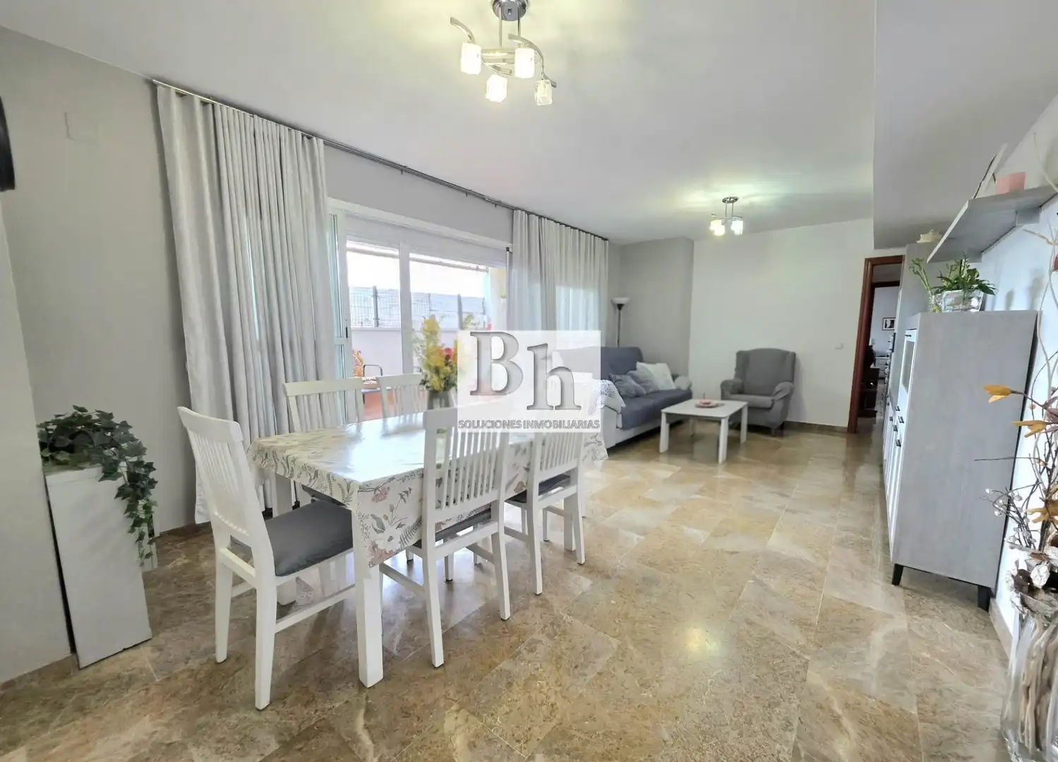 Sala de estar de Ático en venta en Málaga con Aire acondicionado, Calefacción y Terraza
