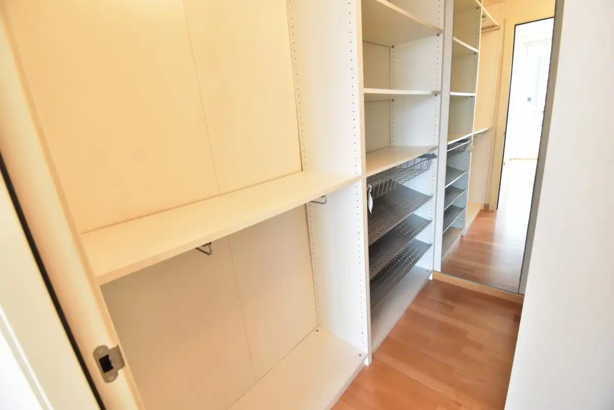 Wohnung zur Miete in Barcelona mit Klimaanlage, Heizung und Privatgarten