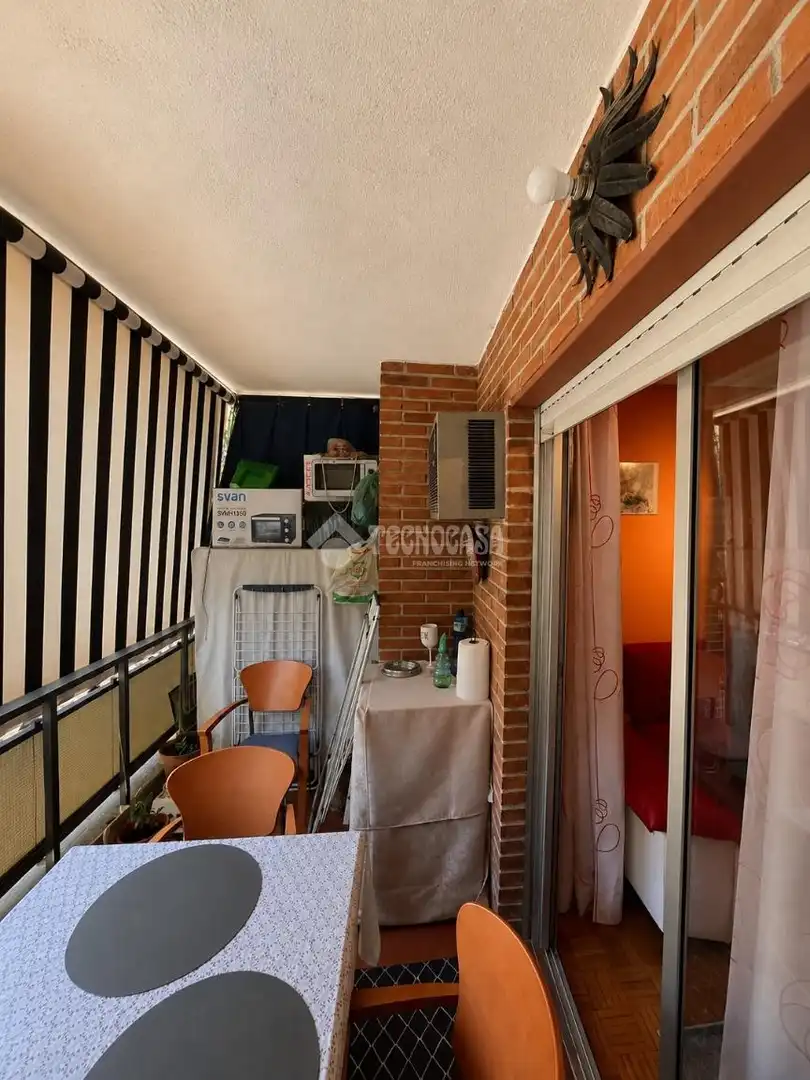 Terraza de Piso en venta en San Fernando de Henares con Calefacción, Parquet y Terraza