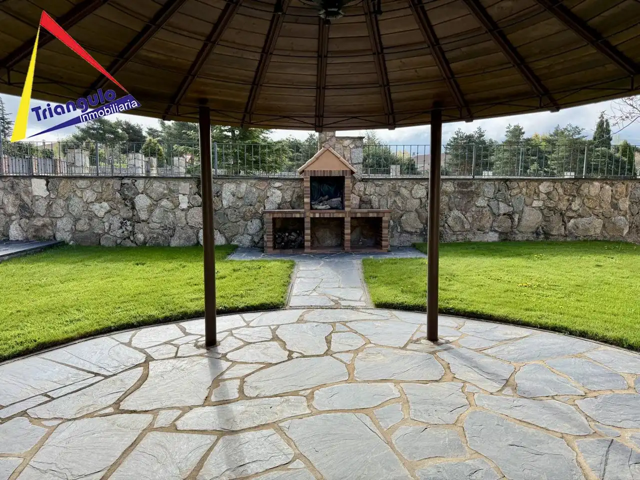 Terraza de Casa o chalet en venta en Otero de Herreros con Calefacción y Jardín privado