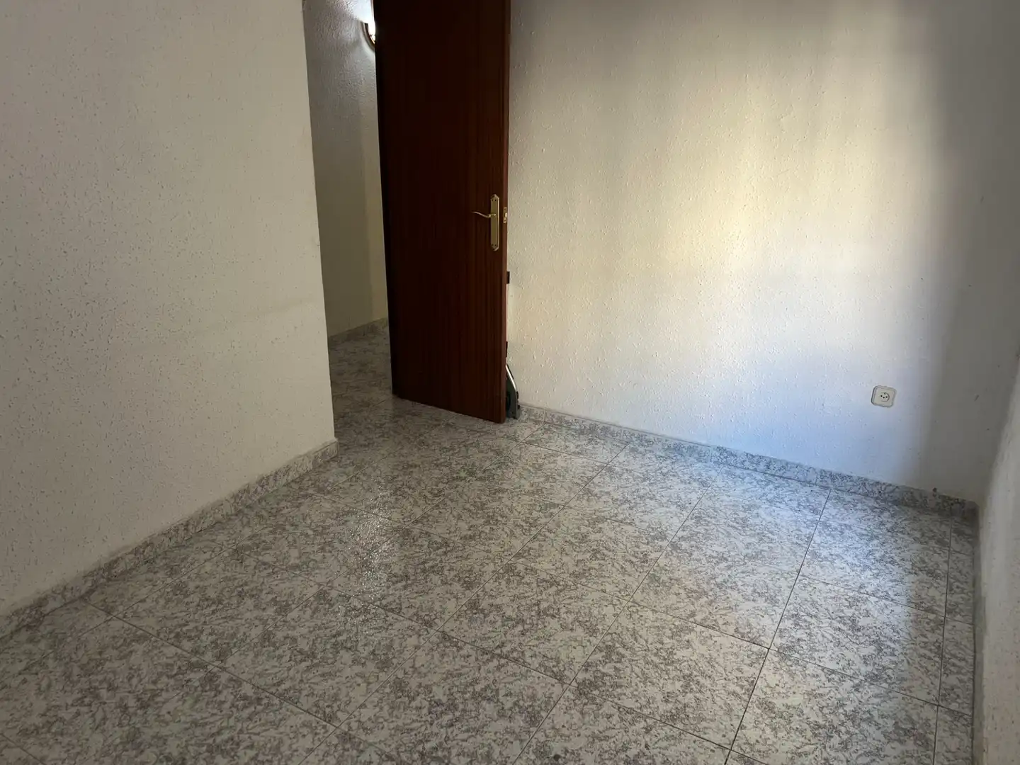 Piso en venta en Badalona con Horno, Balcón y Alarma