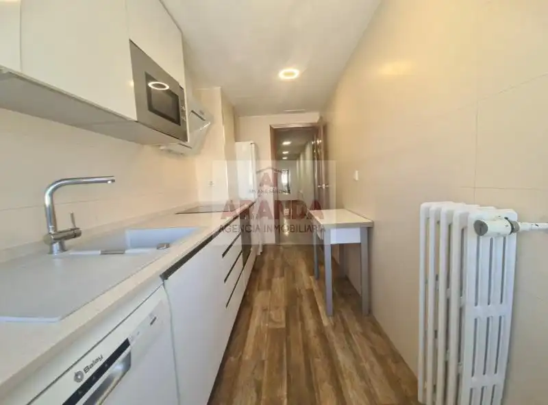 Cocina de Piso de alquiler en Zaragoza con Aire acondicionado, Calefacción y Trastero