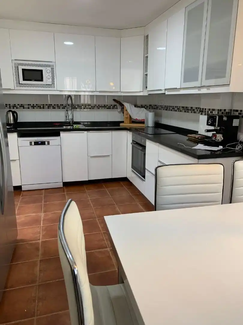 Cuina de Casa o xalet de lloguer en Mijas amb Aire condicionat, Calefacció i Jardí privat