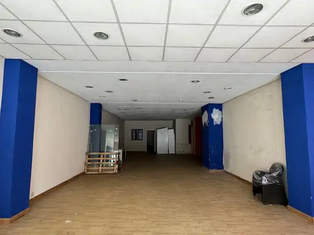 Business premises to rent in Avenida de Cervantes 25, imagen 4