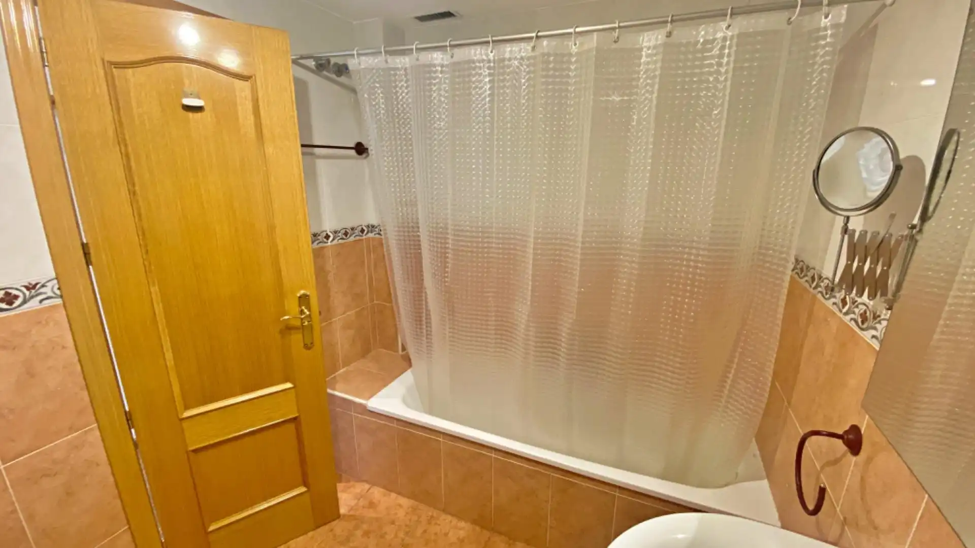 Bajo en venta en Calle CUENCA, imagen 6