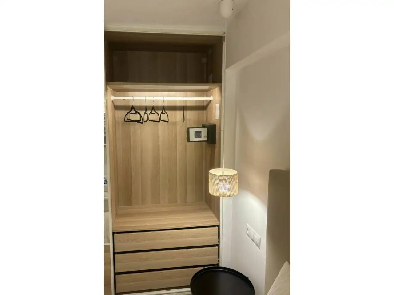 Habitación de Piso de alquiler en Calvià con Aire acondicionado, Calefacción y Amueblado
