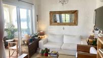 Sala d'estar de Apartament en venda en Es Mercadal amb Jardí privat, Terrassa i Piscina
