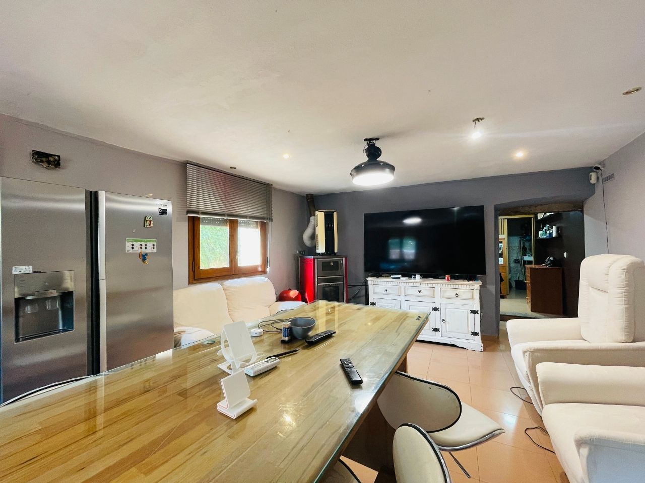 Living room of Country house for sale in Juià  with Air Conditioner and Terrace
