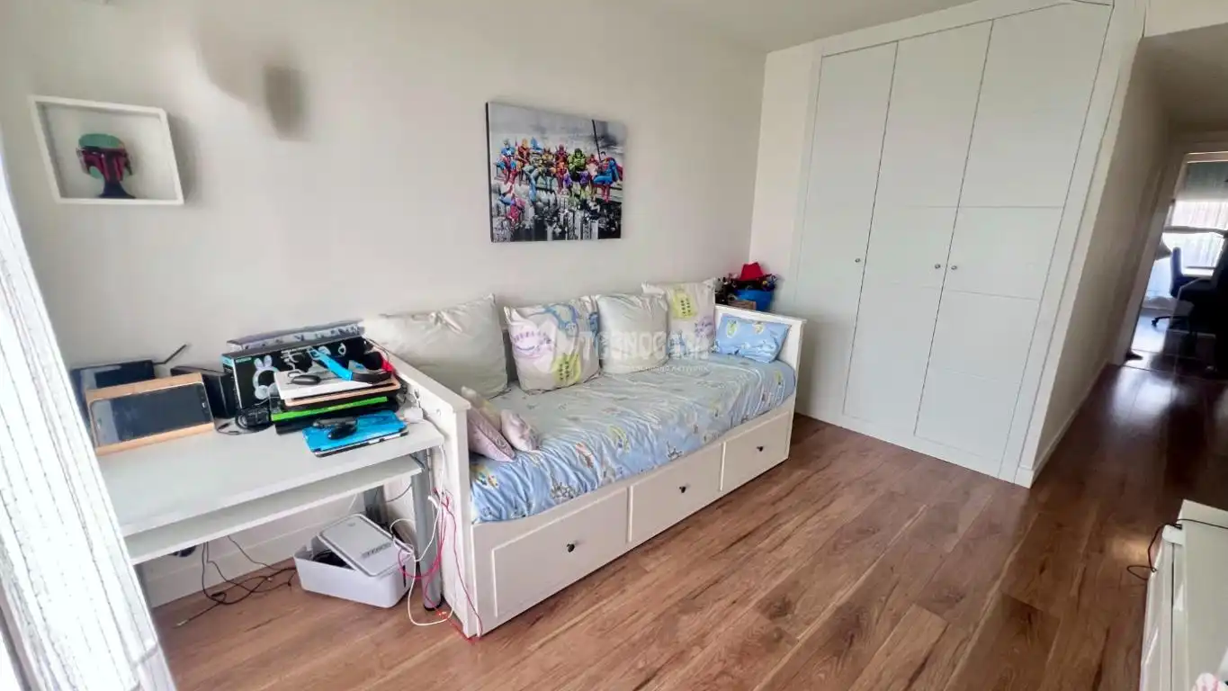 Habitación de Piso en venta en Alcalá de Henares con Terraza