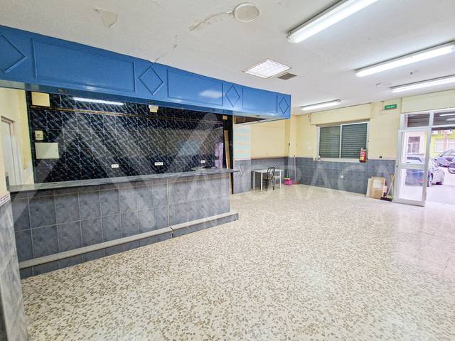 Local comercial en Alquiler en Calle Río Alcarrache, 38 en La Princesa