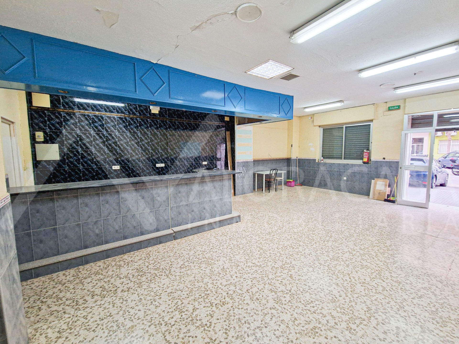 Local de lloguer a Calle Río Alcarrache, 38, La Princesa