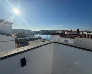 Vista exterior de Casa o xalet en venda en Empuriabrava amb Aire condicionat, Calefacció i Jardí privat