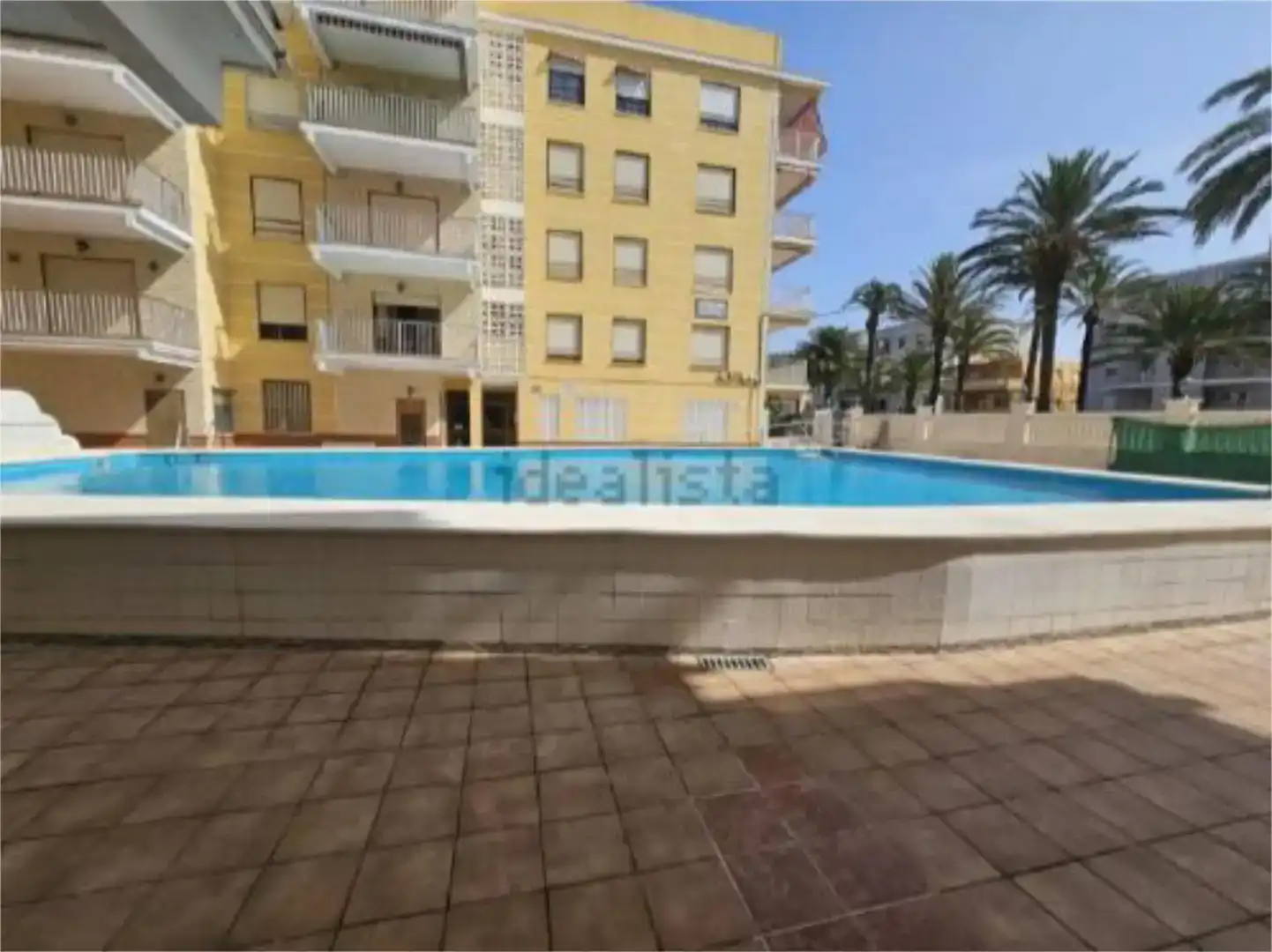 Piscina de Apartament de lloguer en Tavernes de la Valldigna