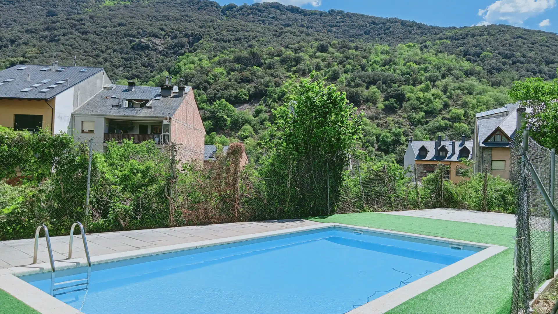 Swimming pool of Flat for sale in Sort  with Heating, Parquet flooring and Furnished