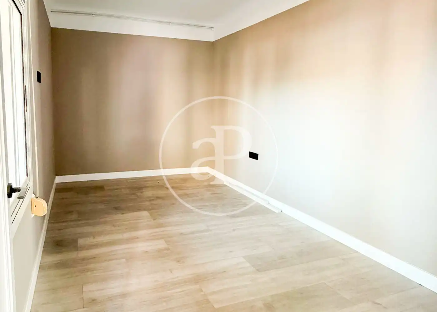 Piso en venta en Barcelona con Aire acondicionado, Calefacción y Terraza