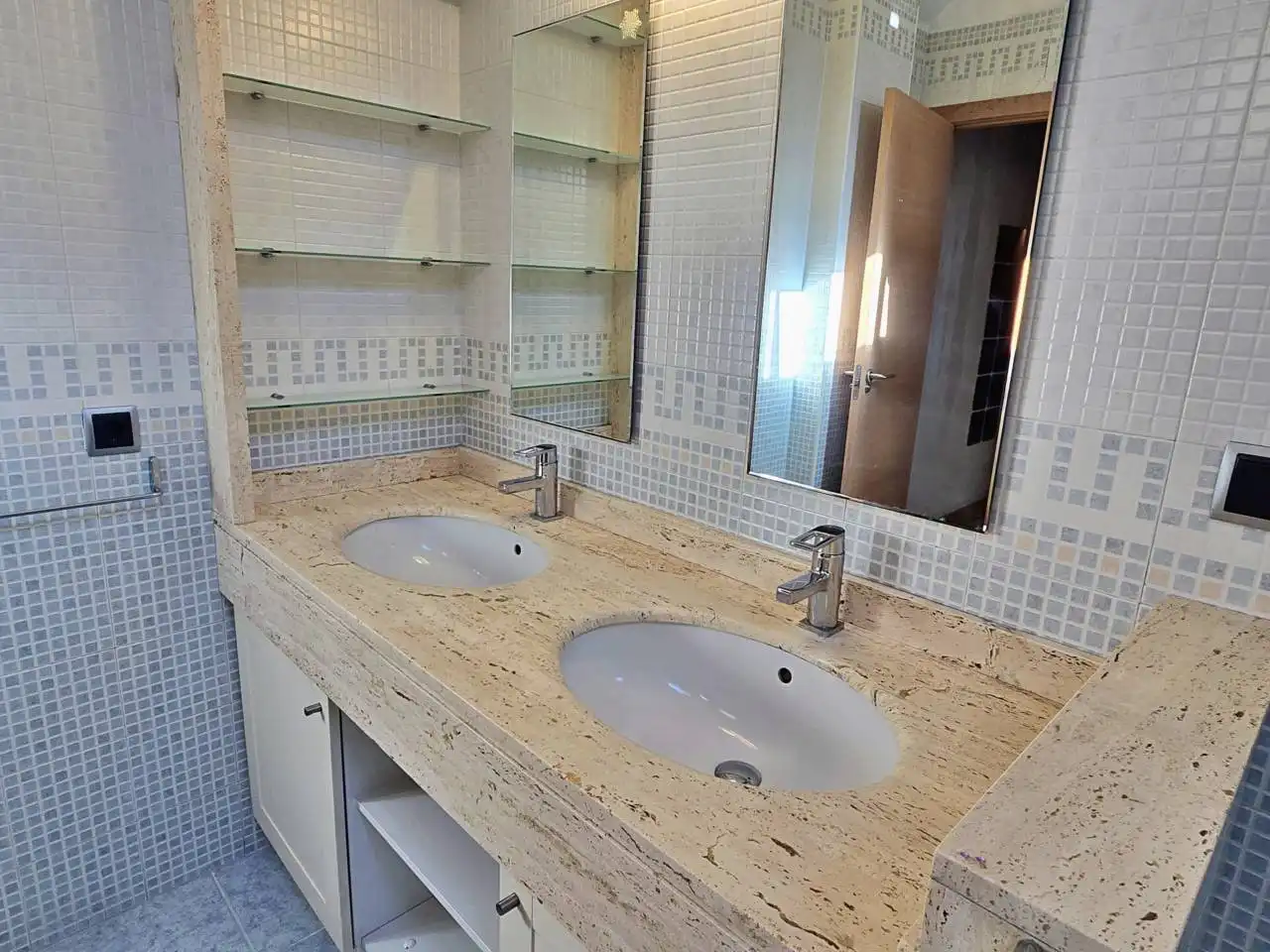 Badezimmer von Dachboden zum Verkauf in Valencia mit Klimaanlage, Heizung und Terrasse