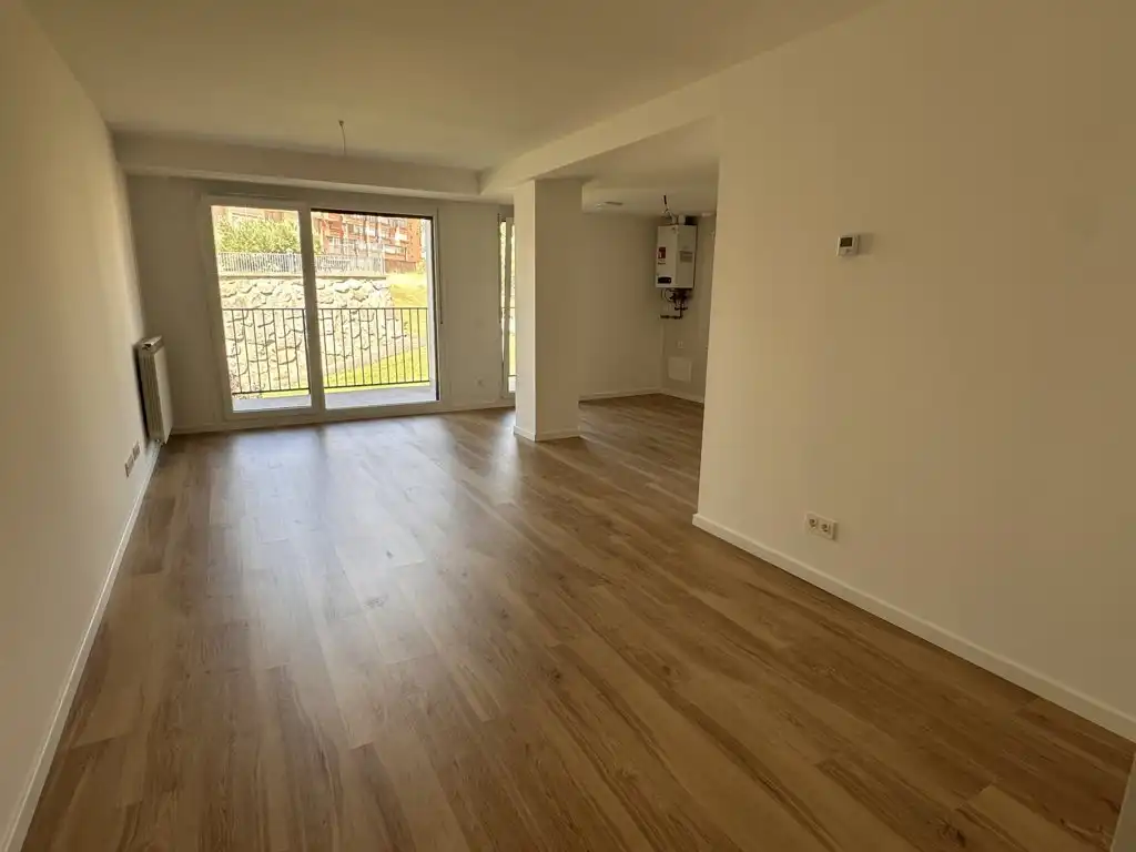 Living room of Flat for sale in Viana  with Heating, Parquet flooring and Terrace