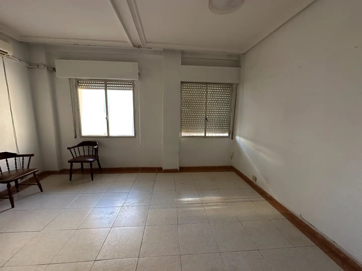 Dormitori de Pis en venda en Úbeda amb Aire condicionat i Balcó