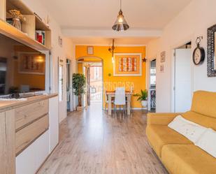Living room of Flat for sale in Sant Cugat del Vallès  with Air Conditioner, Terrace and Storage room