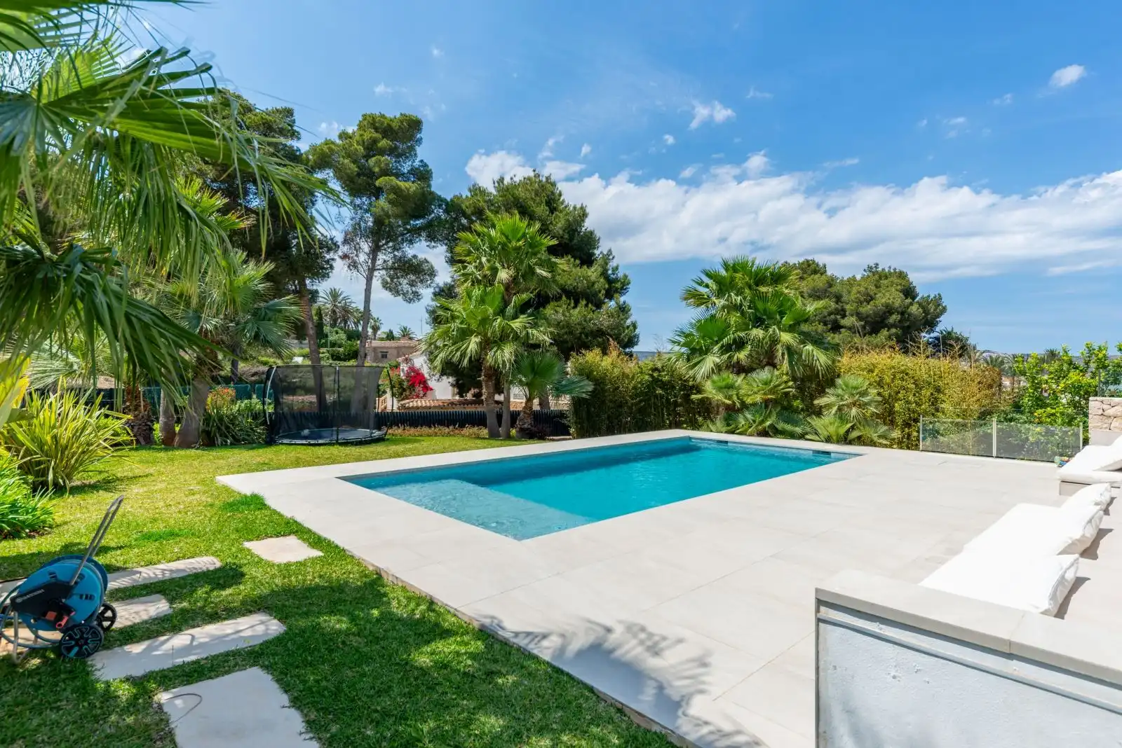 Swimming pool of Houses for sale in Jávea / Xàbia  with Air Conditioner, Heating and Private garden